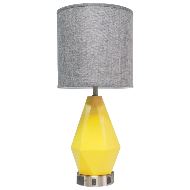 Stolní lampa Waterwalk Hotel s pryskyřicí s Pantone 120C pryskyřice a přepínač On Noff Rocker, pohodlný vývod,nabíjecí port USB v hotelovém pokoji
